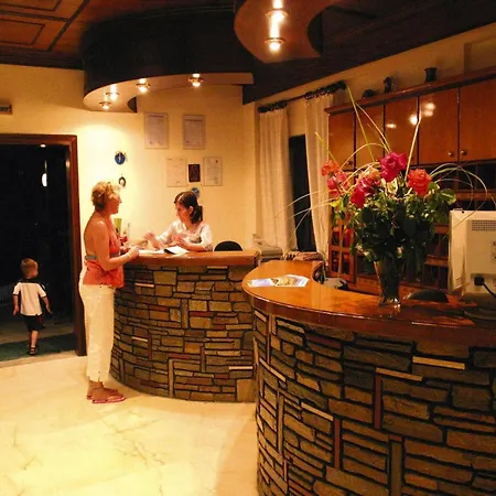 Apartament Flat In With A Terrace And Communal Pool Pefkochori